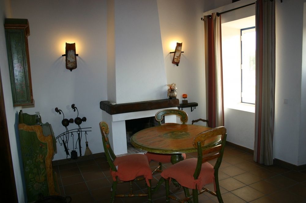 Monte Das Faias Cork Farm Hotel แกรนโดลา ภายนอก รูปภาพ