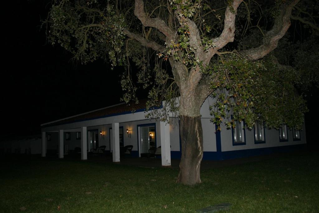 Monte Das Faias Cork Farm Hotel แกรนโดลา ภายนอก รูปภาพ