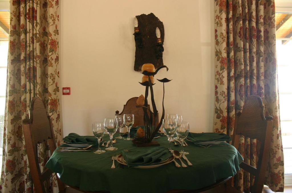 Monte Das Faias Cork Farm Hotel แกรนโดลา ภายนอก รูปภาพ