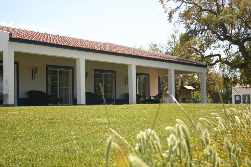 Monte Das Faias Cork Farm Hotel แกรนโดลา ภายนอก รูปภาพ